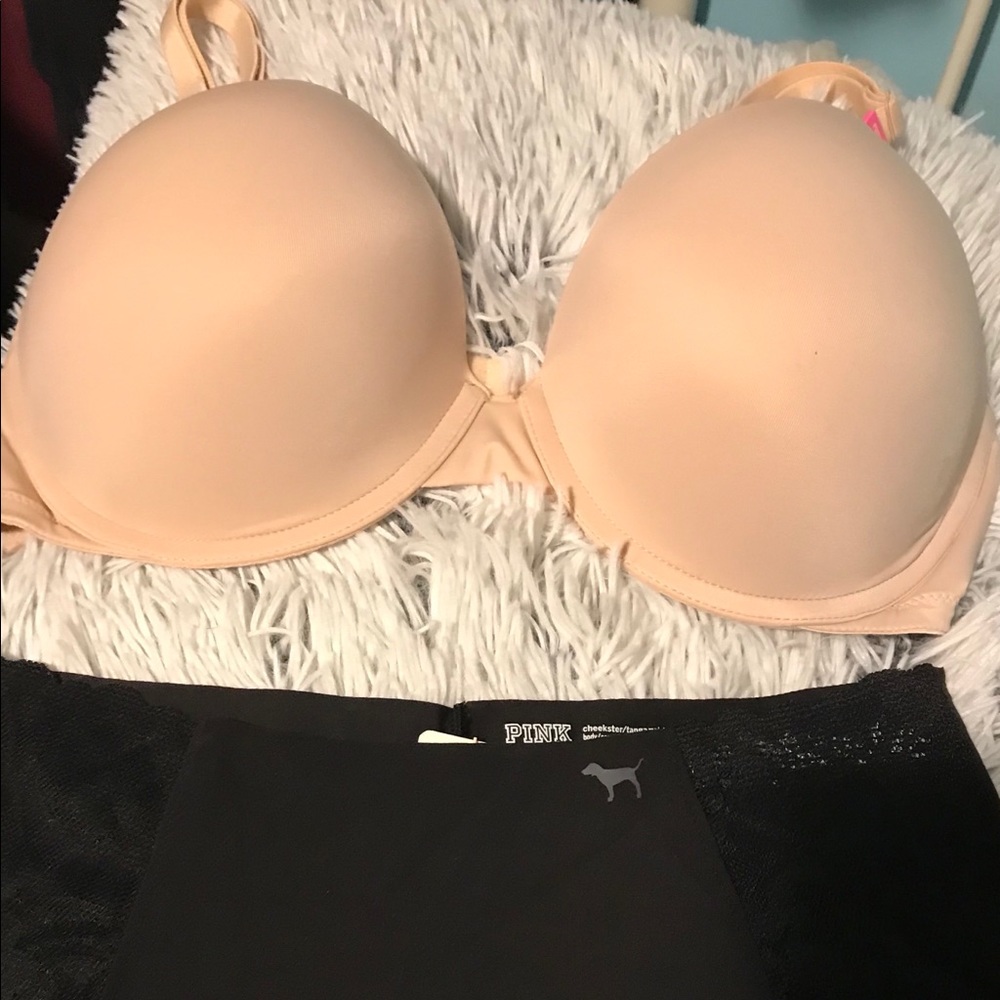 🆕‼️PINK Victoria secret push up bra size 36D NWT